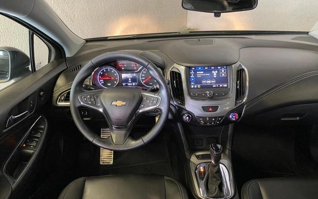 imagem-https://www.socarrao.com.br/sc-vehicle-images-prod/3551906/1789484503264-8429041_4_B_e7cbb56c24.jpeg