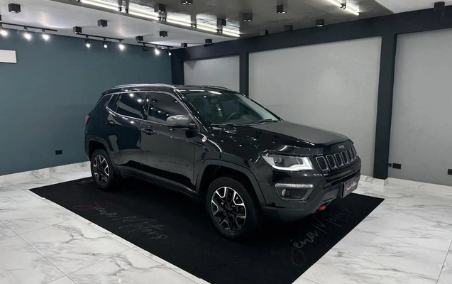 imagem-https://www.socarrao.com.br/sc-vehicle-images-prod/3551928/1789662699281-8433299_2_B_e6e71c22a9.jpeg