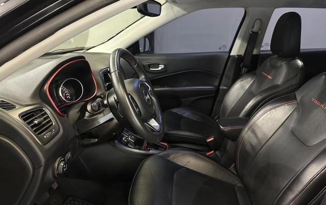 imagem-https://www.socarrao.com.br/sc-vehicle-images-prod/3551928/1789662699295-8433299_10_B_295fb6f558.jpeg