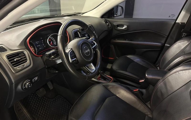 imagem-https://www.socarrao.com.br/sc-vehicle-images-prod/3551928/1789662699297-8433299_11_B_3b32b8e5dd.jpeg
