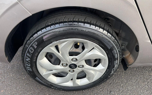 imagem-https://www.socarrao.com.br/sc-vehicle-images-prod/3552012/1789047161012-8fde88836c4f4969a2d4cc547136d271_1788206615903.jpg