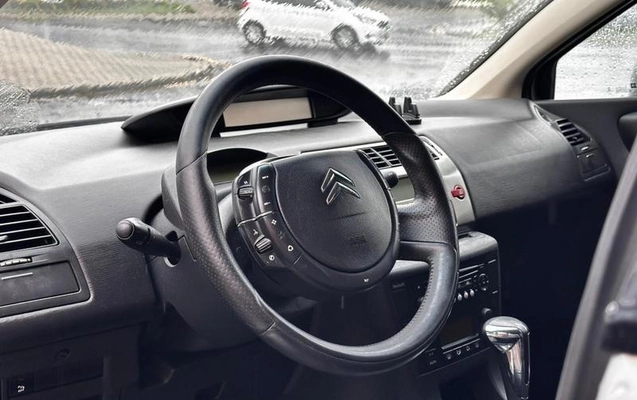 imagem-https://www.socarrao.com.br/sc-vehicle-images-prod/3552050/1789048622649-8434944_16_B_e019c4dc30.jpeg