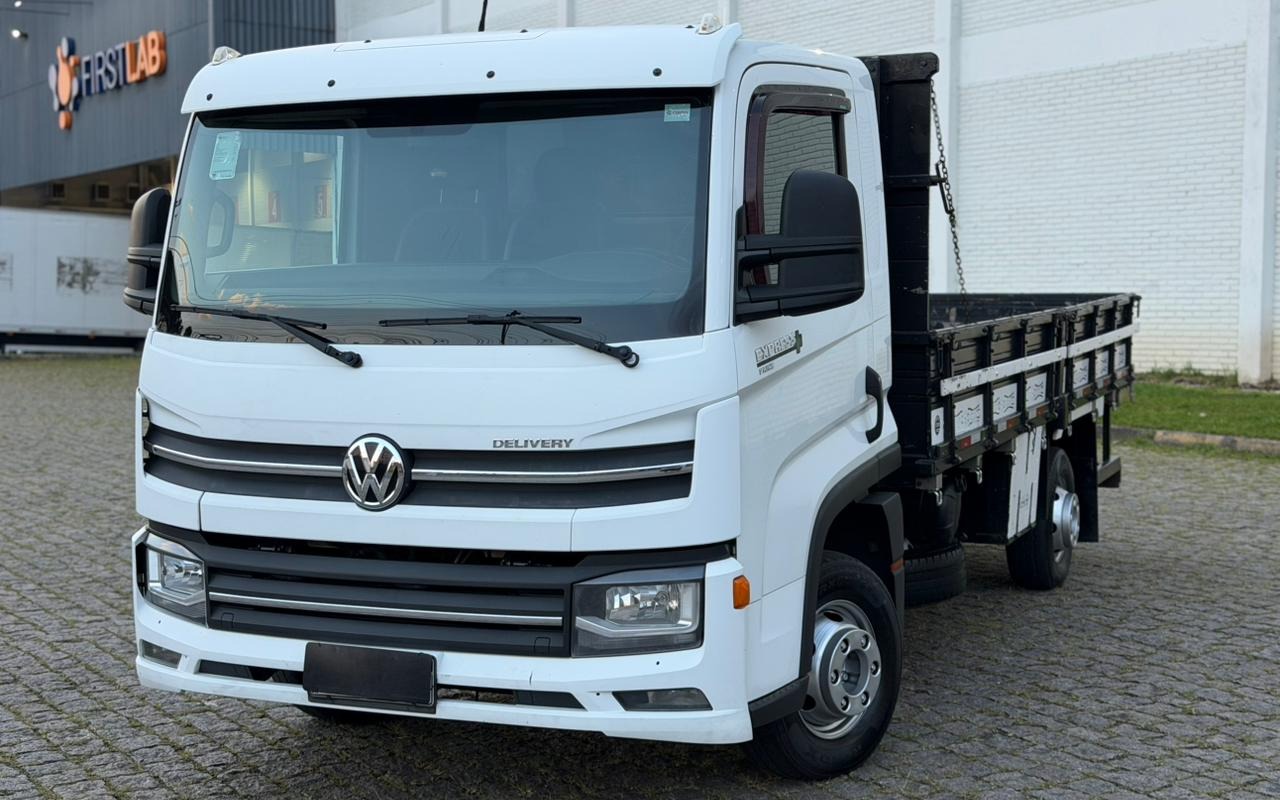 Volkswagen Delivery Express 2p (diesel)(E5) 2022 Branco — foto 1 de 3