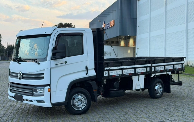 imagem-https://www.socarrao.com.br/sc-vehicle-images-prod/3552258/1788208335510-V2hhdHNBcHAgSW1hZ2UgMjAyNi0wOC0yOSBhdCAxMC4xNC4yNSBBTSAoMSkuanBlZw.jpeg
