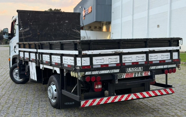 imagem-https://www.socarrao.com.br/sc-vehicle-images-prod/3552258/1788208335942-V2hhdHNBcHAgSW1hZ2UgMjAyNi0wOC0yOSBhdCAxMC4xNC4yMyBBTS5qcGVn.jpeg
