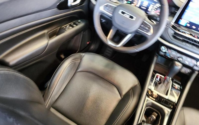 imagem-https://www.socarrao.com.br/sc-vehicle-images-prod/3552427/1788208693320-8433630_17_B_8433cb0b64.jpeg