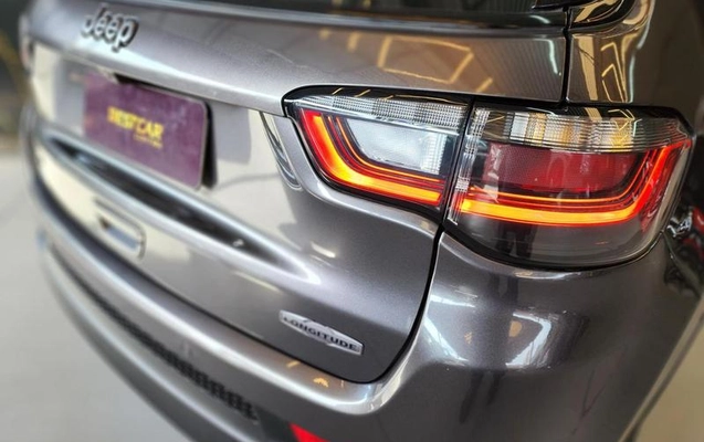 imagem-https://www.socarrao.com.br/sc-vehicle-images-prod/3552427/1788208693324-8433630_7_B_052ef4c6b4.jpeg