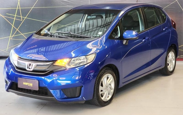 imagem-https://www.socarrao.com.br/sc-vehicle-images-prod/3552436/1789397215056-8434457_2_B_81b80e55b6.jpeg