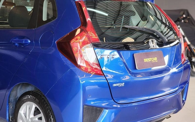 imagem-https://www.socarrao.com.br/sc-vehicle-images-prod/3552436/1789397215078-8434457_8_B_7c211d45c5.jpeg
