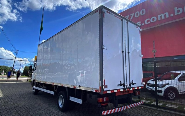 imagem-https://www.socarrao.com.br/sc-vehicle-images-prod/3552444/1788535115166-8389609_7_B_50cfbf74ce.jpeg