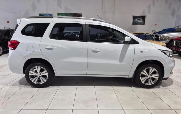 imagem-https://www.socarrao.com.br/sc-vehicle-images-prod/3552767/1788975263283-8413429_5_B_f9ccee529e.jpeg
