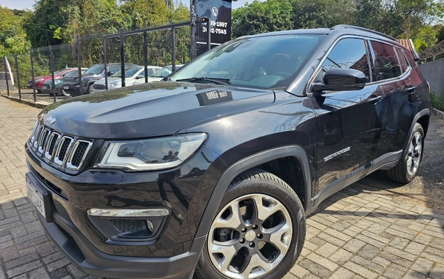 imagem-https://www.socarrao.com.br/sc-vehicle-images-prod/3552999/1788210975899-V2hhdHNBcHAgSW1hZ2UgMjAyNi0wOC0zMSBhdCAxNy41NC4yMy5qcGVn.jpeg