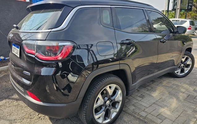 imagem-https://www.socarrao.com.br/sc-vehicle-images-prod/3552999/1788210976270-V2hhdHNBcHAgSW1hZ2UgMjAyNi0wOC0zMSBhdCAxNy41NC4yNS5qcGVn.jpeg