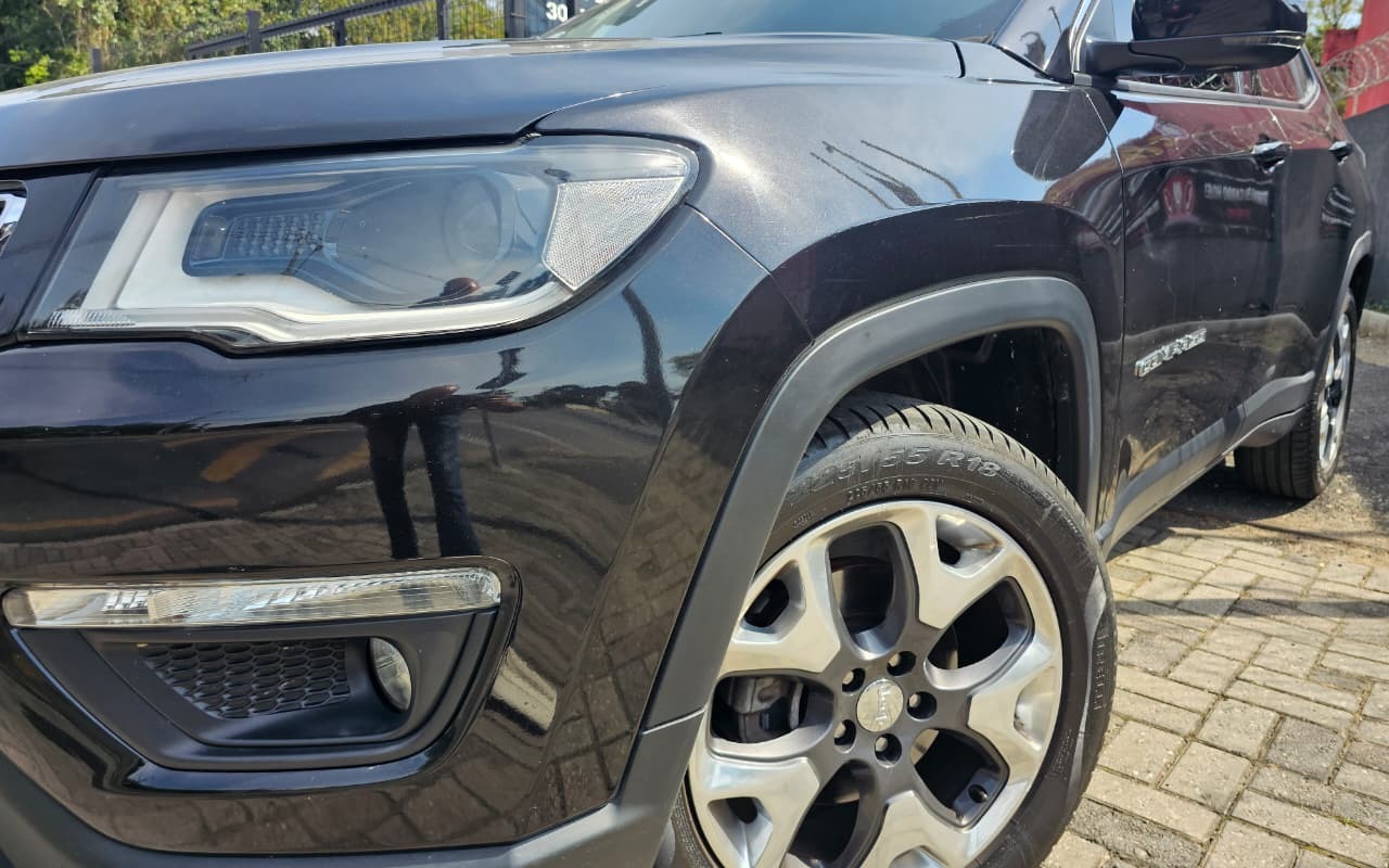 imagem-https://www.socarrao.com.br/sc-vehicle-images-prod/3552999/1788210977024-V2hhdHNBcHAgSW1hZ2UgMjAyNi0wOC0zMSBhdCAxNy41NC4yNCAoMSkuanBlZw.jpeg