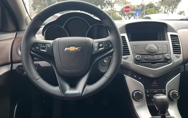 imagem-https://www.socarrao.com.br/sc-vehicle-images-prod/3553334/1790088460288-8436659_8_B_1c12fc5bcc.jpeg