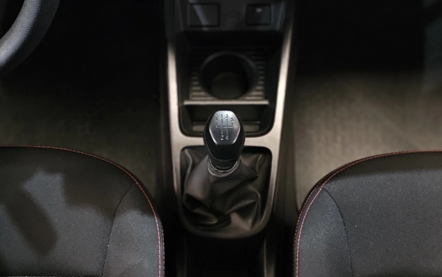imagem-https://www.socarrao.com.br/sc-vehicle-images-prod/3553573/1788212992808-1_053751.jpg