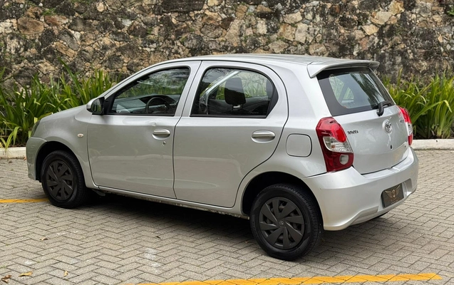 imagem-https://www.socarrao.com.br/sc-vehicle-images-prod/3554296/1788215801046-003_d6230fe48a13e5d581d0a7b80e0c9681.jpeg