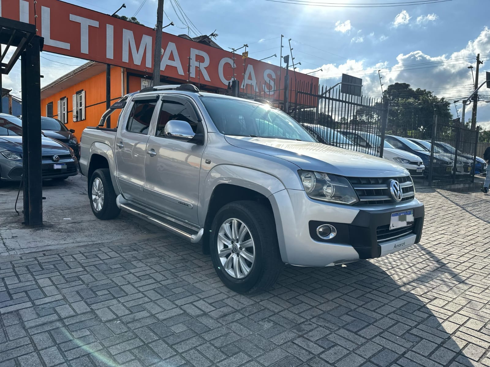 Volkswagen Amarok 2014 Cinza — foto 1 de 3