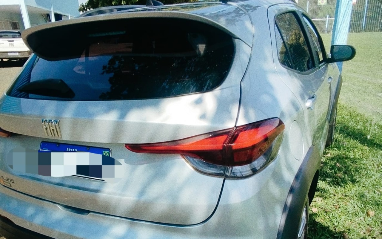 imagem-https://www.socarrao.com.br/sc-vehicle-images-prod/3555506/1788730776891-V2hhdHNBcHAgSW1hZ2UgMjAyNi0wOS0wNiBhdCAxOC4zOC4yNS5qcGVn.jpeg