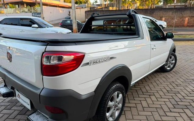 imagem-https://www.socarrao.com.br/sc-vehicle-images-prod/3556440/1789561060357-8254646_0_B_54ac6dfee4.jpeg