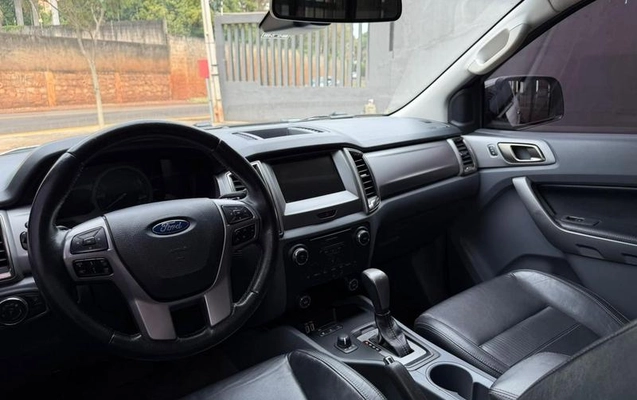imagem-https://www.socarrao.com.br/sc-vehicle-images-prod/3556841/1789559245074-8399303_0_B_7f87028bd1.jpeg