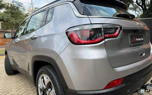imagem-https://www.socarrao.com.br/sc-vehicle-images-prod/3556844/1789558340885-8410970_3_B_ee55517266.jpeg