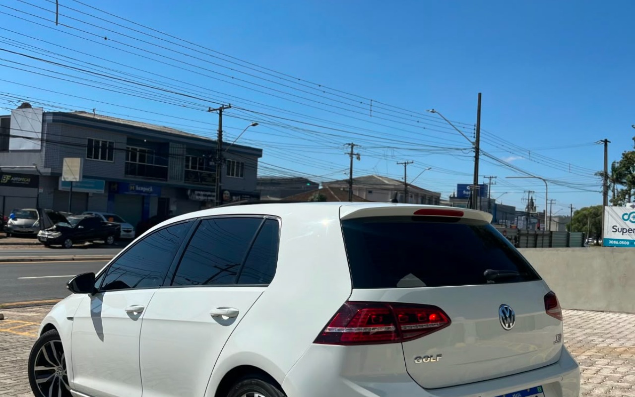 imagem-https://www.socarrao.com.br/sc-vehicle-images-prod/3556928/1788225162108-V2hhdHNBcHAgSW1hZ2UgMjAyNi0wOC0zMSBhdCAyMi4wMy4zMiAoMikuanBlZw.jpeg