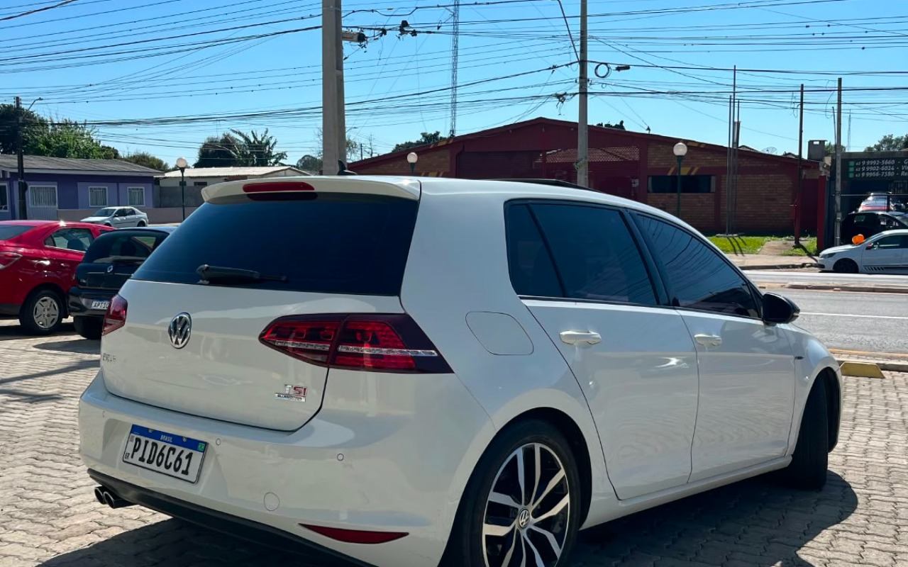 imagem-https://www.socarrao.com.br/sc-vehicle-images-prod/3556928/1788225162312-V2hhdHNBcHAgSW1hZ2UgMjAyNi0wOC0zMSBhdCAyMi4wMy4zMyAoMSkuanBlZw.jpeg