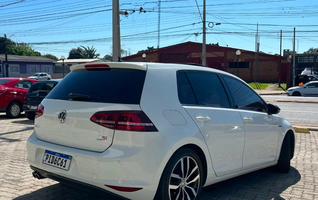 imagem-https://www.socarrao.com.br/sc-vehicle-images-prod/3556928/1788225162312-V2hhdHNBcHAgSW1hZ2UgMjAyNi0wOC0zMSBhdCAyMi4wMy4zMyAoMSkuanBlZw.jpeg