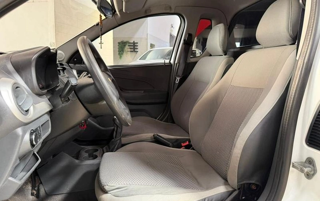 imagem-https://www.socarrao.com.br/sc-vehicle-images-prod/3557135/1788436224864-8344843_4_B_4118f7afa1.jpeg