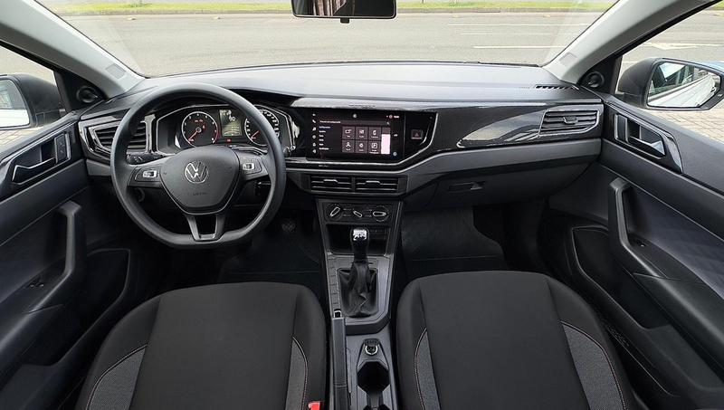imagem-https://www.socarrao.com.br/sc-vehicle-images-prod/35656/1769988648340-7135675OR_1765221997_34_660.jpg
