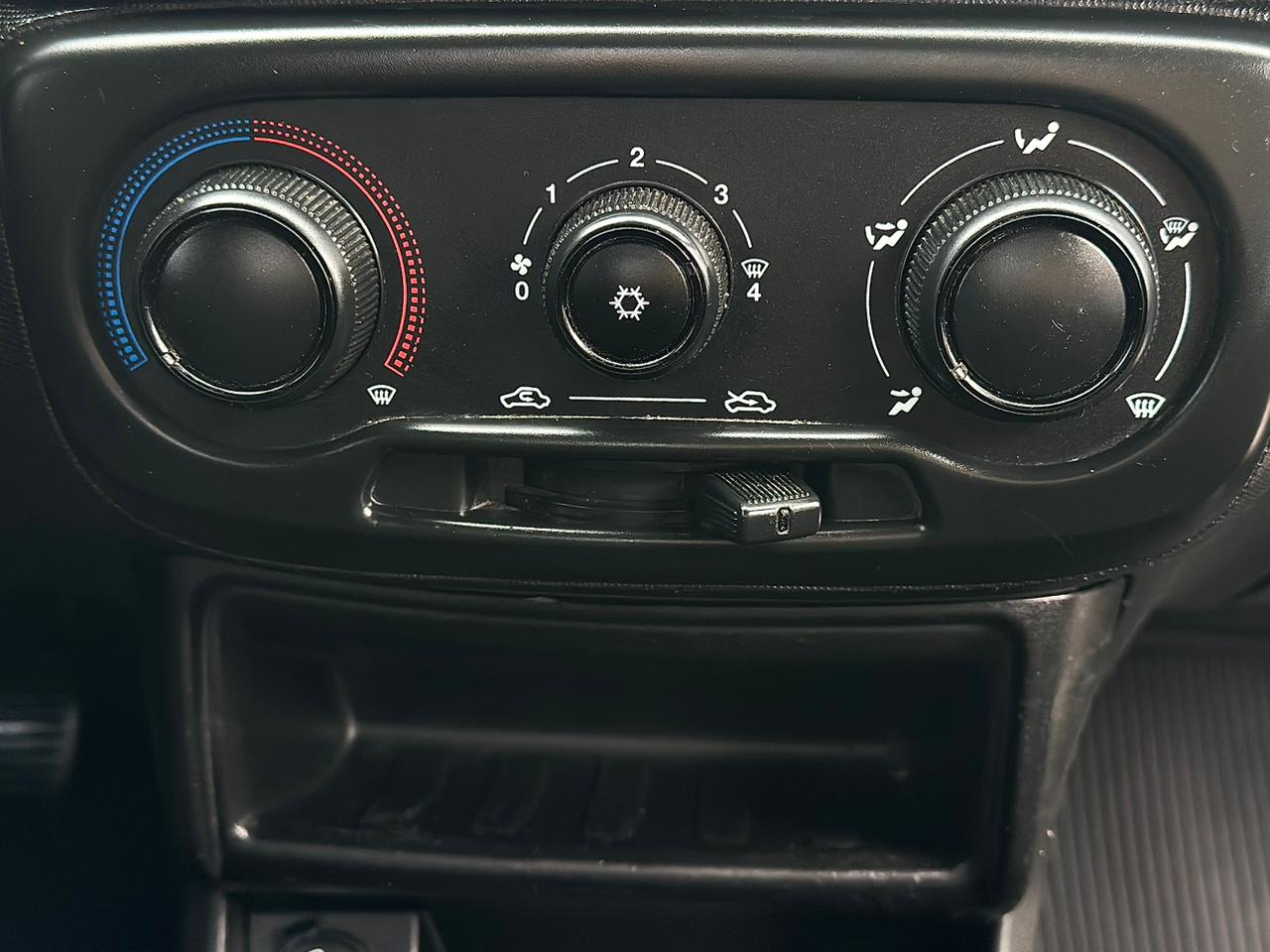 imagem-https://www.socarrao.com.br/sc-vehicle-images-prod/35658/1769988648749-7157520OR_1765653840_38_410.jpg