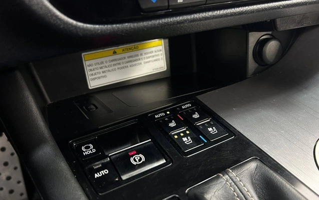 imagem-https://www.socarrao.com.br/sc-vehicle-images-prod/3565849/1788261352281-bf8ea5d2317148b2be8bd35ee93ad0b9_1783339599434.jpg