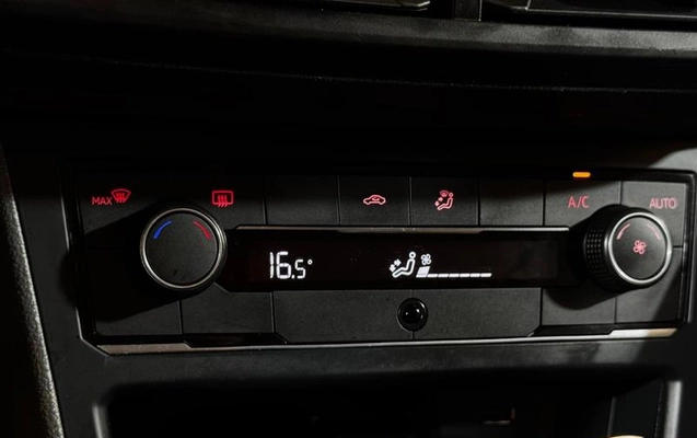 imagem-https://www.socarrao.com.br/sc-vehicle-images-prod/3565884/1789140302370-8409595_17_B_54cb926945.jpeg