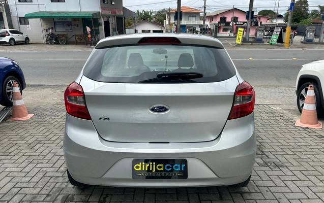 imagem-https://www.socarrao.com.br/sc-vehicle-images-prod/3565891/1788263488599-d157f369-a589-47ef-924a-9c062666848a.jpeg