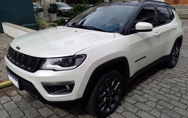 imagem-https://www.socarrao.com.br/sc-vehicle-images-prod/3565900/1788264733631-SU1HXzkxOTkuanBlZw.jpeg