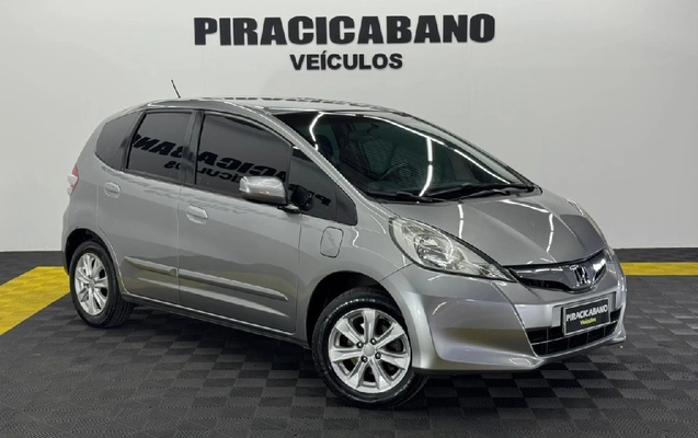 imagem-https://www.socarrao.com.br/sc-vehicle-images-prod/3566148/1788265728050-a1b42459-1193-aff1-12b7-d7ec5bbbf8f6-whatsappimage2026-06-18at153429jpeg.jpg