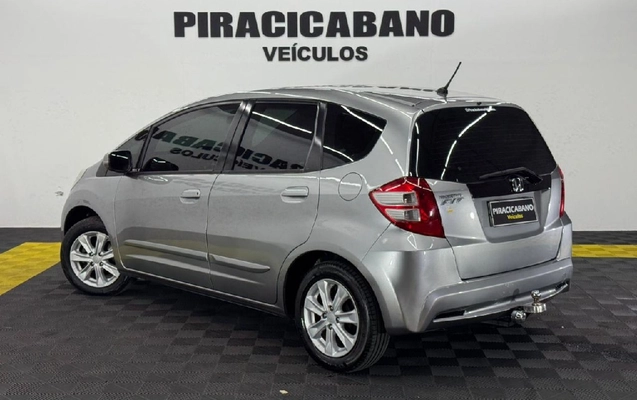 imagem-https://www.socarrao.com.br/sc-vehicle-images-prod/3566148/1788265728052-1d5a4c00-9cec-8b7e-a385-77b6ef23db29-whatsappimage2026-06-18at153417jpeg.jpg