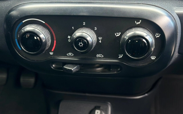 imagem-https://www.socarrao.com.br/sc-vehicle-images-prod/35664/1769988649948-7204408OR_1767711376_86_110.jpg
