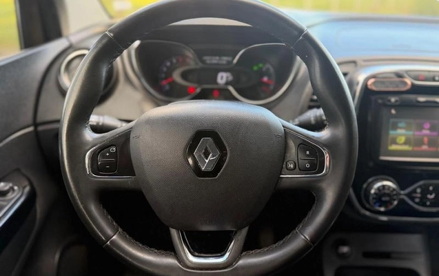 imagem-https://www.socarrao.com.br/sc-vehicle-images-prod/3566592/1788385601330-8436356_13_B_157a918ea5.jpeg