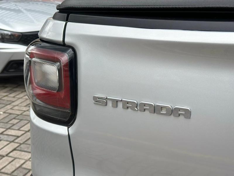 imagem-https://www.socarrao.com.br/sc-vehicle-images-prod/35666/1769988650361-7219728OR_1768250628_1_610.jpg