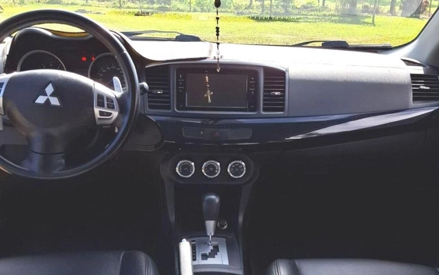 imagem-https://www.socarrao.com.br/sc-vehicle-images-prod/3567163/1788268367286-8437230_0_B_f5b2be7ea0.jpeg