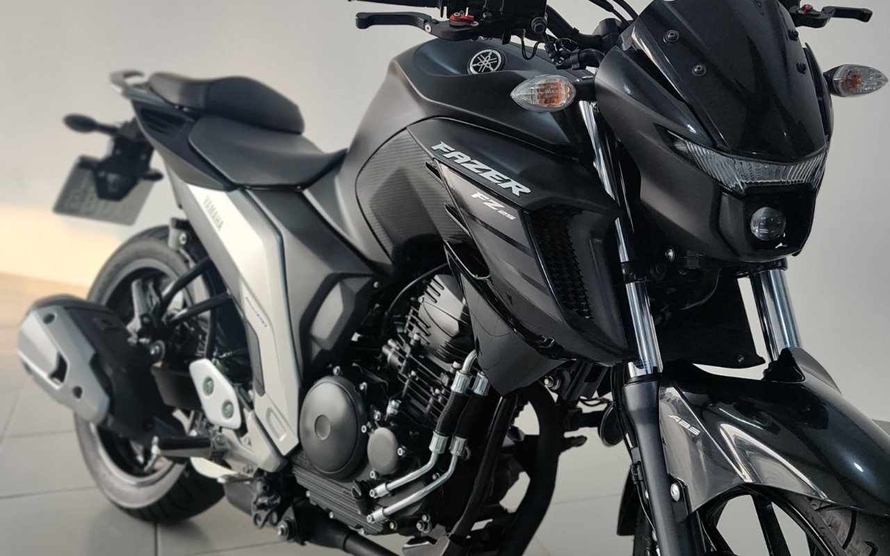 imagem-https://www.socarrao.com.br/sc-vehicle-images-prod/3567270/1788268772223-V2hhdHNBcHAgSW1hZ2UgMjAyNS0xMC0wMSBhdCAxMi4wNS40OCAoNSkuanBlZw.jpeg