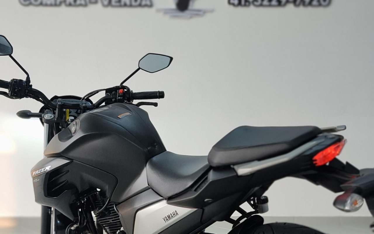 imagem-https://www.socarrao.com.br/sc-vehicle-images-prod/3567270/1788268773494-V2hhdHNBcHAgSW1hZ2UgMjAyNS0xMC0wMSBhdCAxMi4wNS40OS5qcGVn.jpeg
