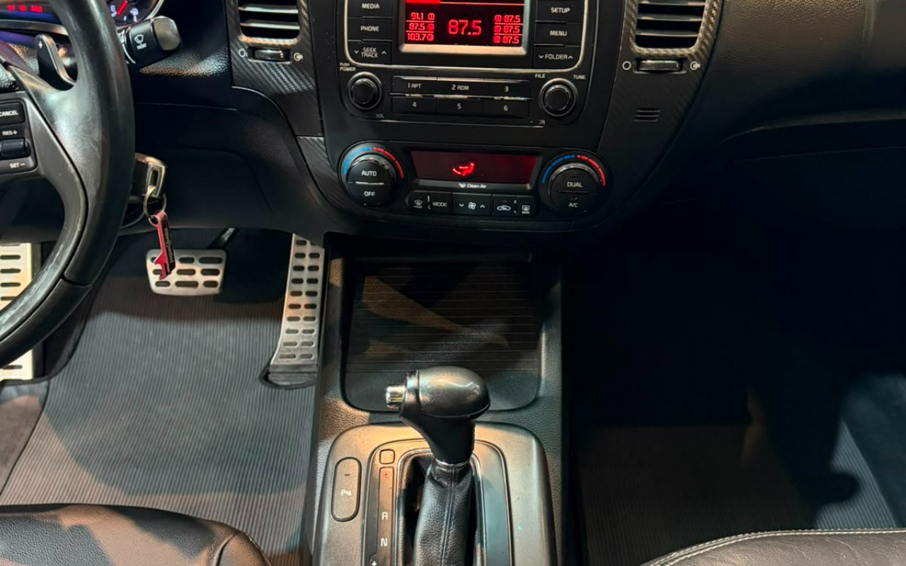 imagem-https://www.socarrao.com.br/sc-vehicle-images-prod/3567514/1788269282385-OC5qcGVn.jpeg
