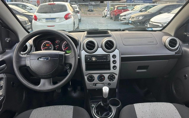 imagem-https://www.socarrao.com.br/sc-vehicle-images-prod/3567766/1788898093579-441bb93458fa4fc78912a9e74b89630c_1788269950509.jpg