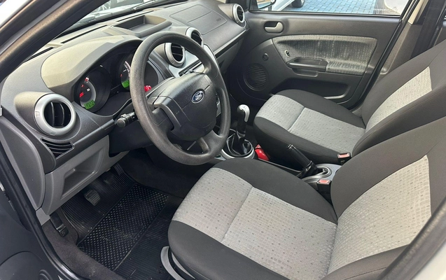 imagem-https://www.socarrao.com.br/sc-vehicle-images-prod/3567766/1788898093580-165f26fd571b4b249cf5e2f36f53acf9_1788269950521.jpg