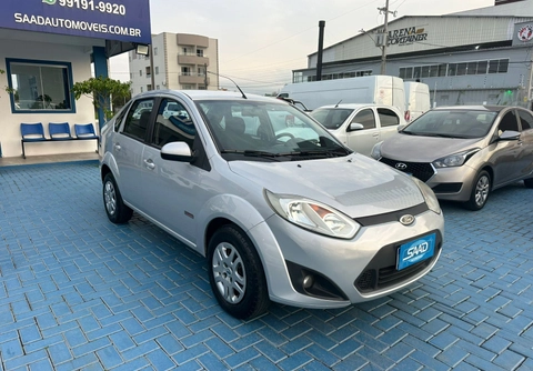 Ford Fiesta 2012 Prata — foto 1 de 3