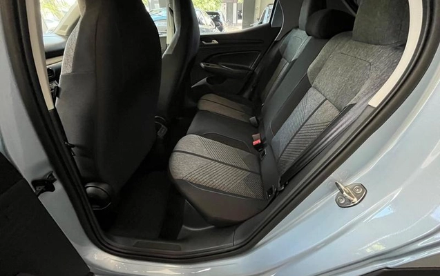 imagem-https://www.socarrao.com.br/sc-vehicle-images-prod/3568142/1788438922832-8437623_6_B_a3c5d990f9.jpeg