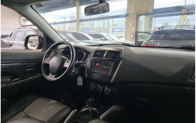 imagem-https://www.socarrao.com.br/sc-vehicle-images-prod/3568392/1788271663696-b8b92bd1ce4c41dcb929eef2065318cb_1784647584290.jpg